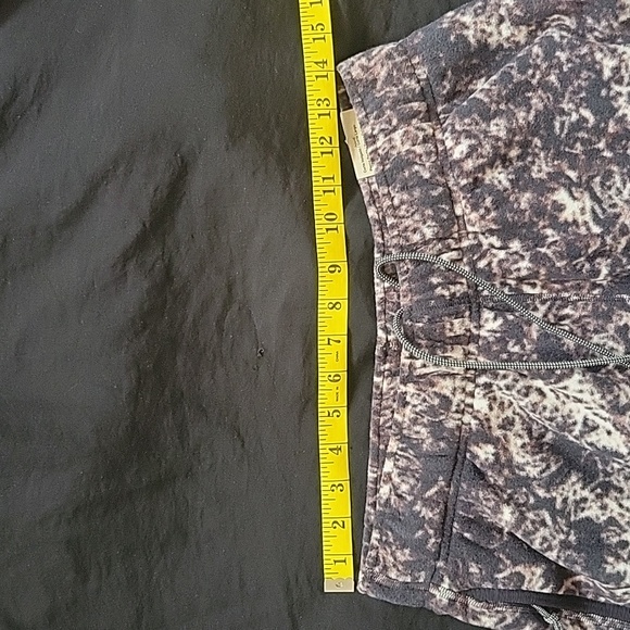 Nike ACG Joggers Size S New - Picture 12 of 15